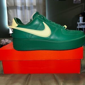 Nike Air Force 1 Low SP
AMBUSH Pine Green